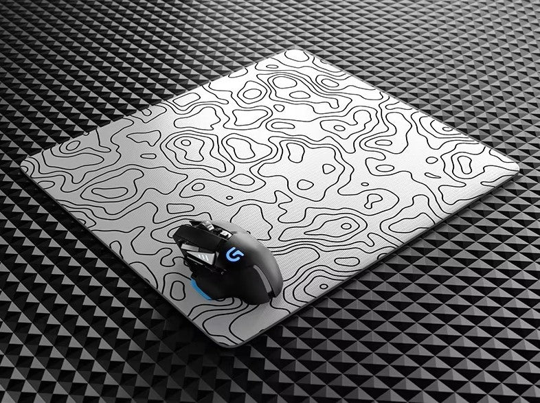 Glass Mouse Pad – Toughened Surface, Smooth Glide & Anti-Slip Base